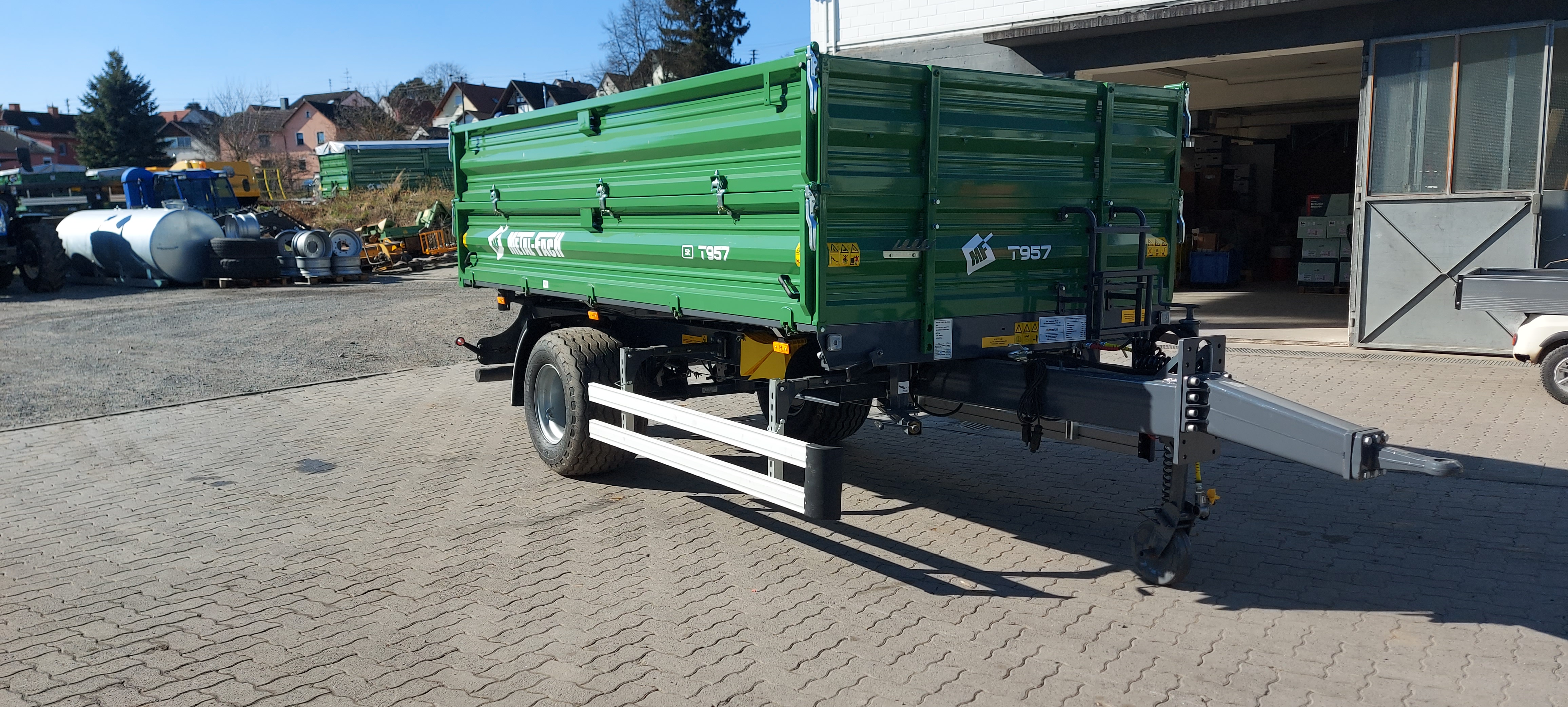 20220310_1353122uXSjIZpM2ZSY Landwirtschaftliche Anhänger T957 – 5t