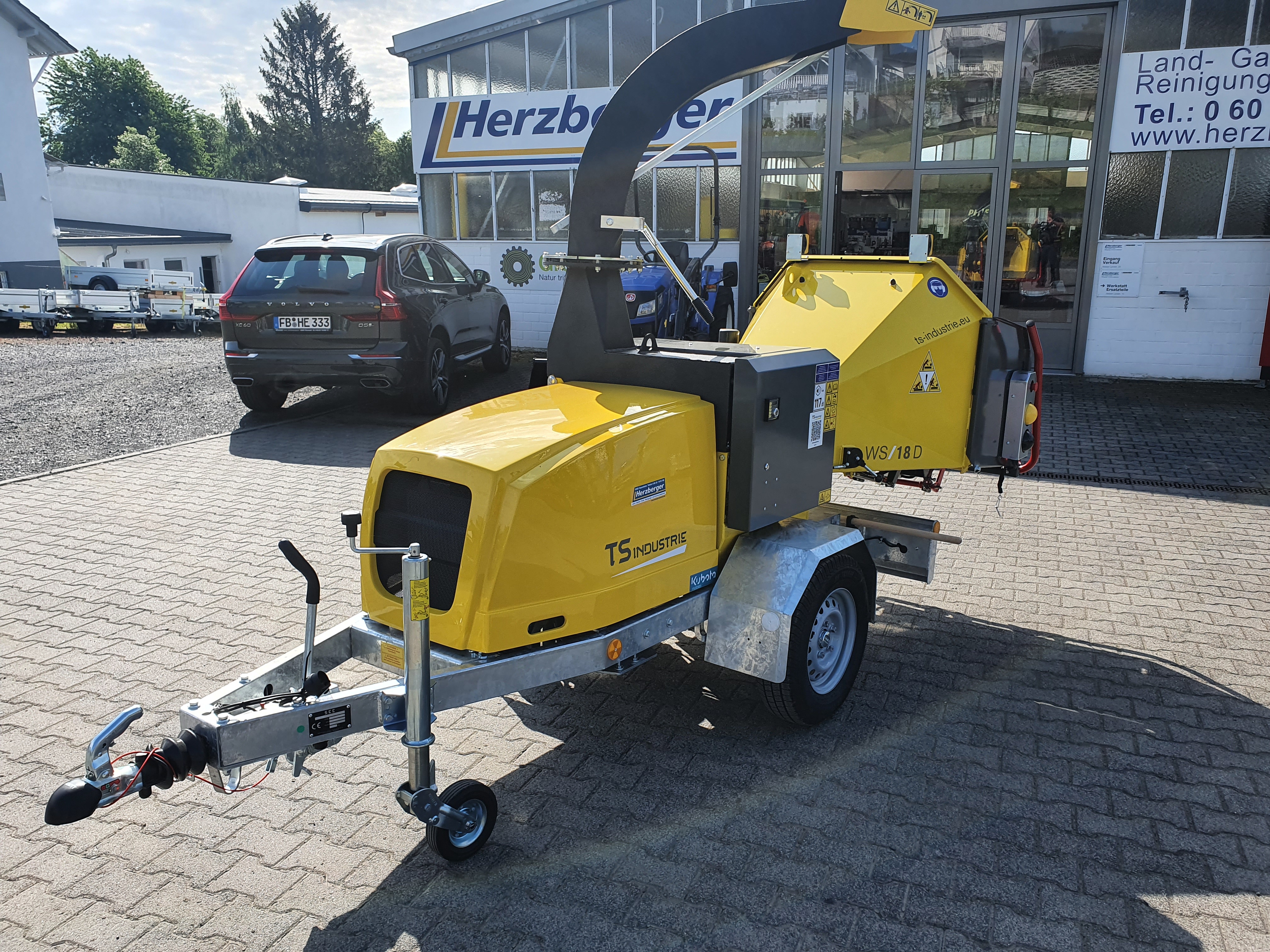 Holzhäcksler WS/18D - Mietgerät Holzhäcksler WS/18D - Mietgerät