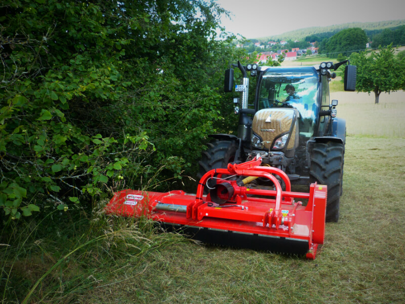 Front- und Heckmulcher BISONTE  280