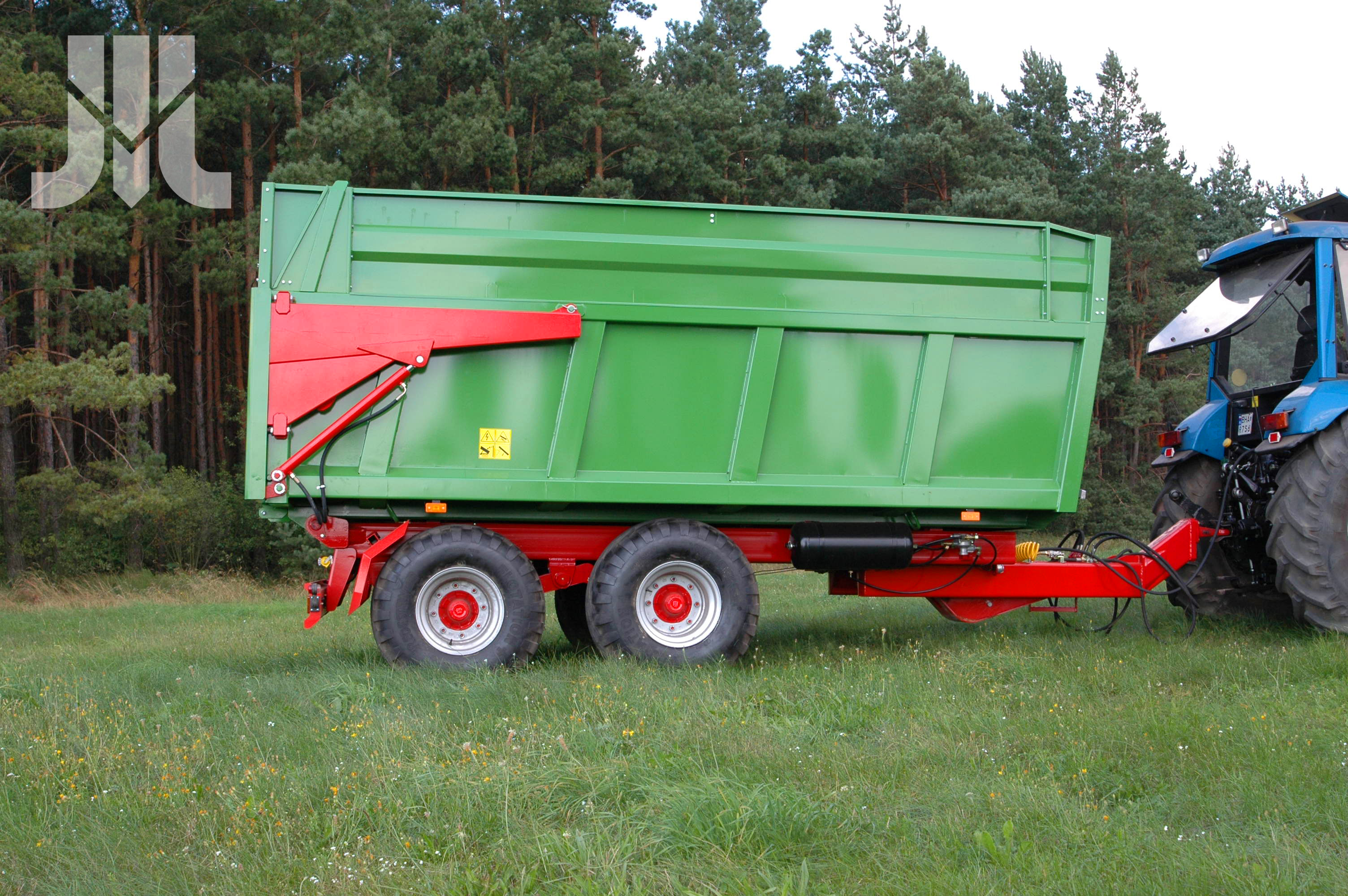T679_plener_2004-2GTY77FjMHWQw5