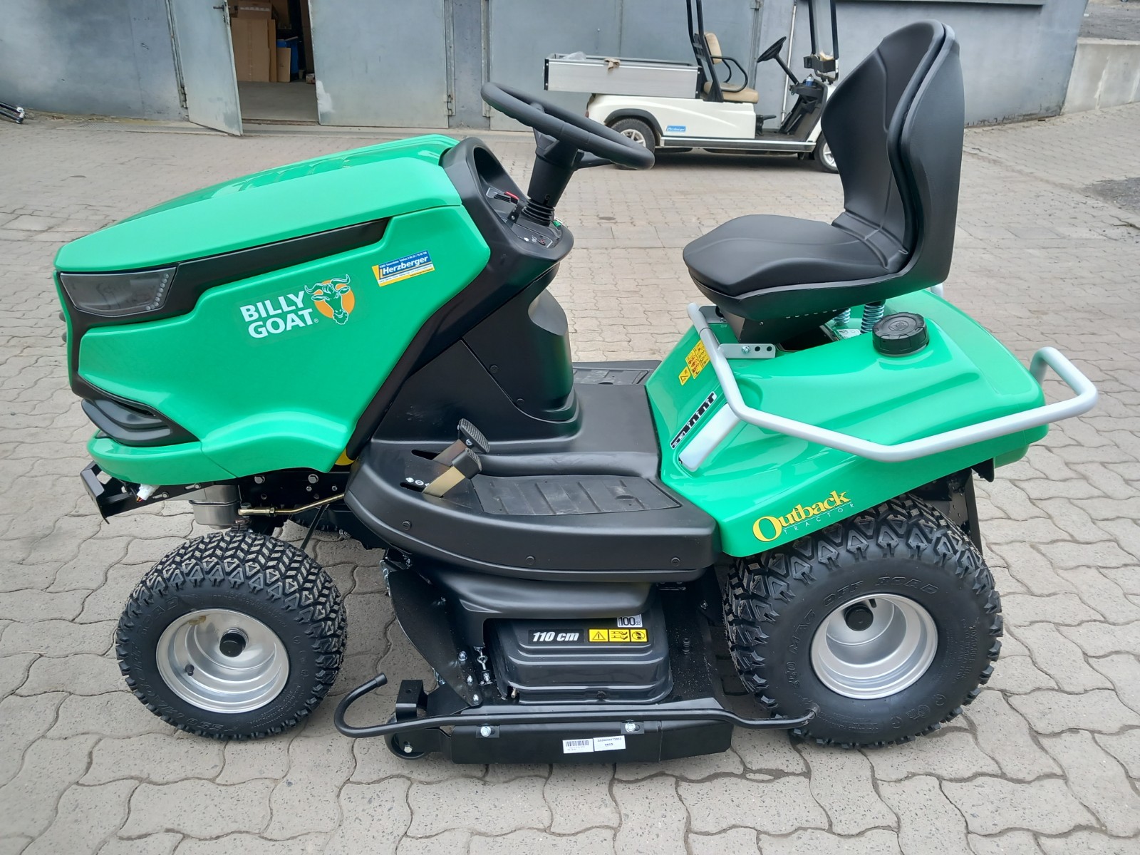 20230215_110255 Hochgras-Aufsitzmäher BCT4322BCE