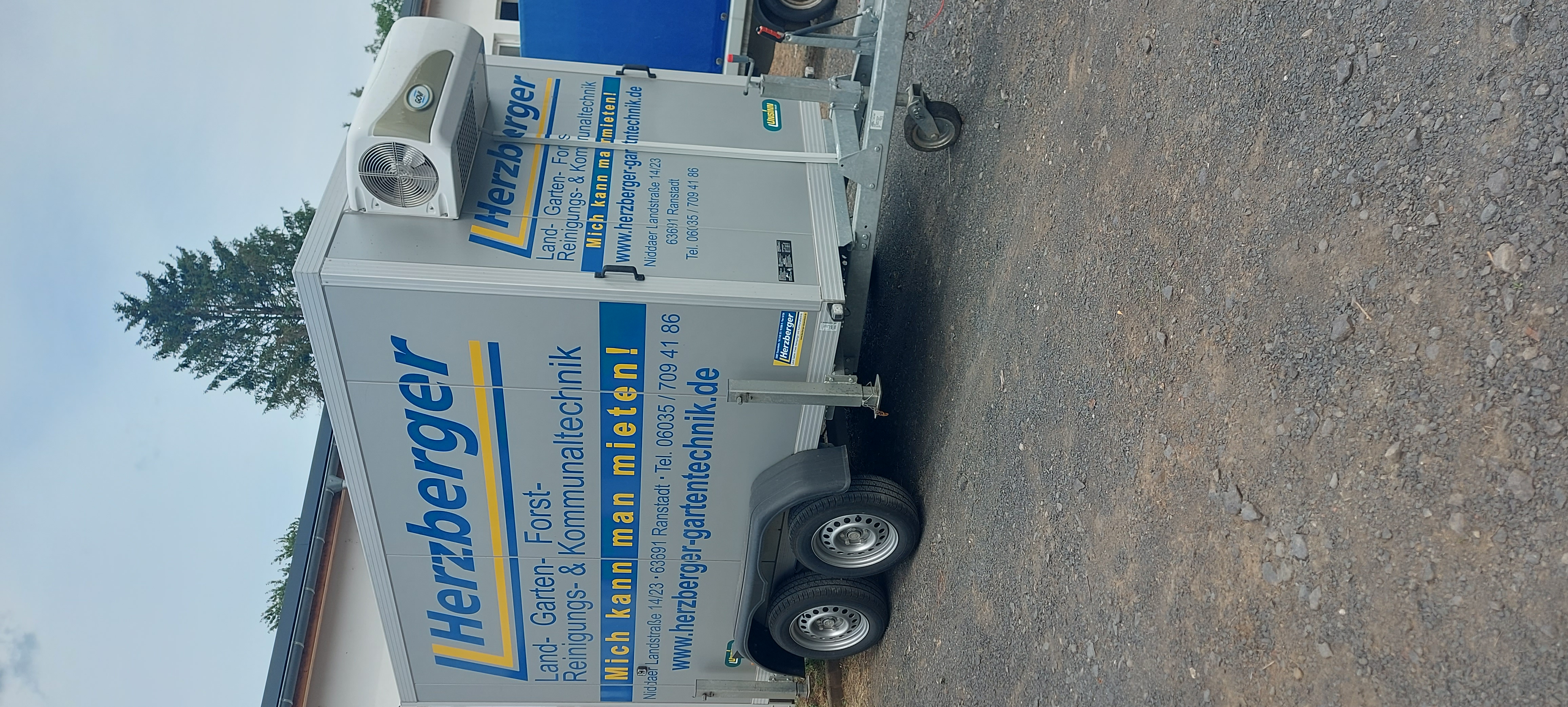 Kühlwagen / Kühlanhänger / Kofferanhänger mit Kühlaggregat C6 2630-14-1500 - Mietgerät Kühlwagen / Kühlanhänger / Kofferanhänger mit Kühlaggregat C6 2630-14-1500 - Mietgerät